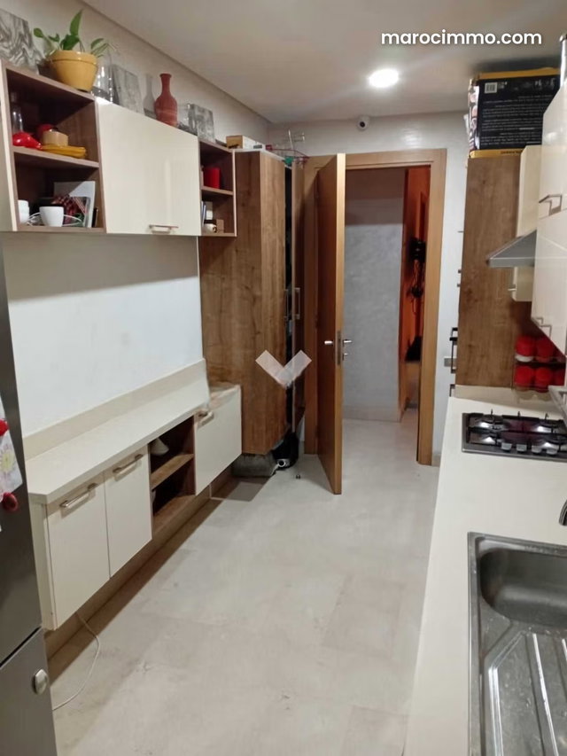Appartement à Vendre de 104.0 m² à Casablanca, Belvedere Roches Noires — 5