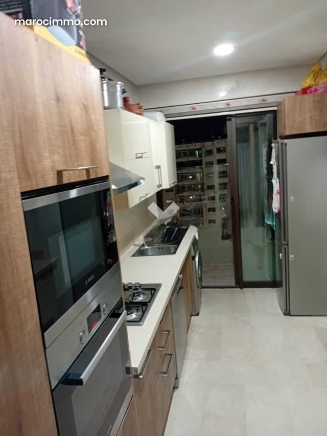 Appartement à Vendre de 104.0 m² à Casablanca, Belvedere Roches Noires — 4