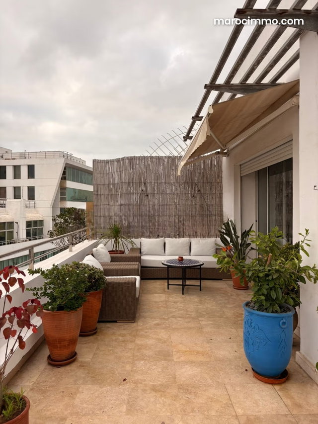 Appartement meublé sans vis à vis avec terrasse — 2