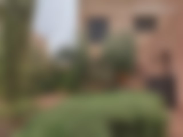 فيلا مشرقة بمسبح خاص على طريق آسفي في مراكش — 4