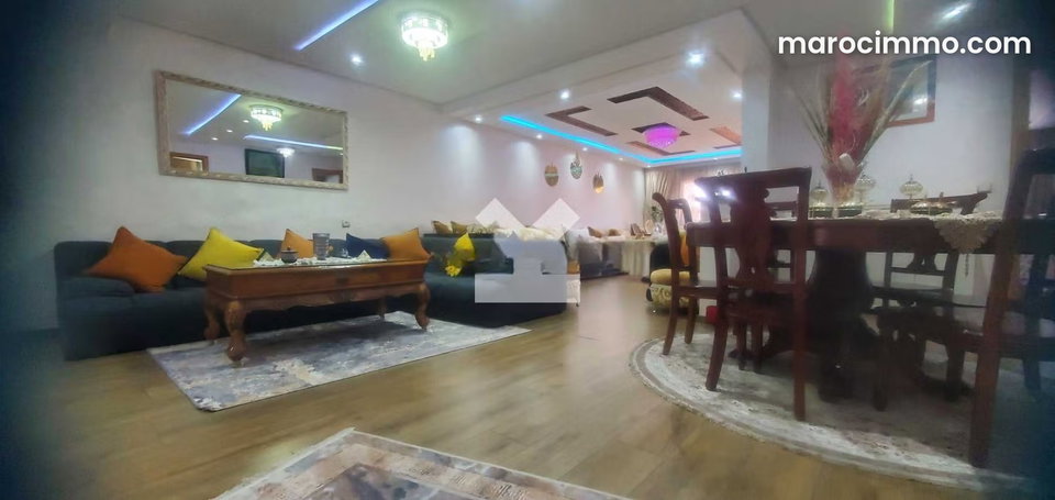 Appartement à Vendre de 183.0 m² à Casablanca, Roches Noires