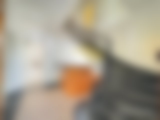 فيلا رفيعة بطابع استعماري وحديقة 640 م² بحي ليزورانجير الرباط — 2