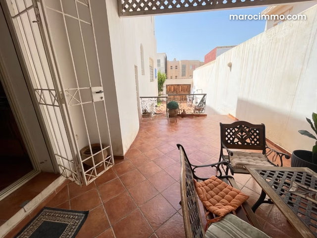 Belle Villa à vendre de 280m2 à Founti — 2