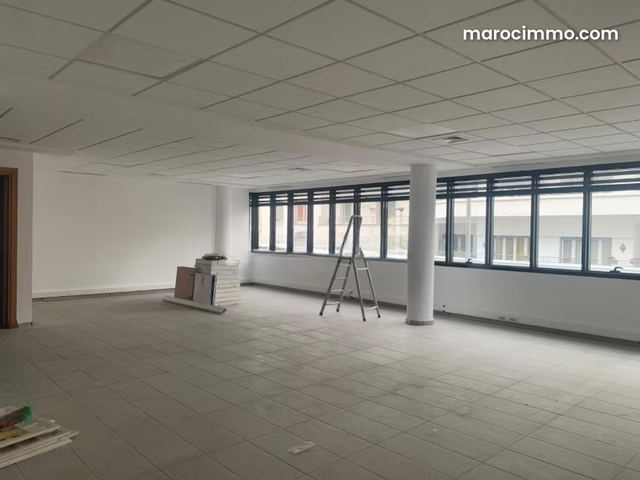 Plateau de bureau à louer à ALSACE LORRAINE — Casablanca