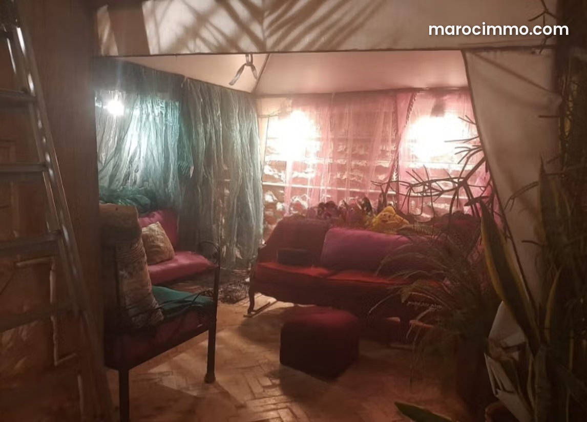 Furnished 200 sqm apartment, 3 bedrooms, Racine, Casablanca — Casablanca