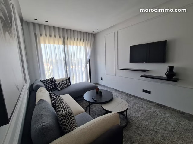 Studio neuf meublé Quartier Oasis — 4
