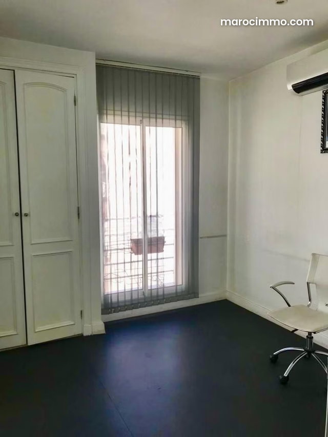 Office for sale of 52 m² on the 5th floor — 5