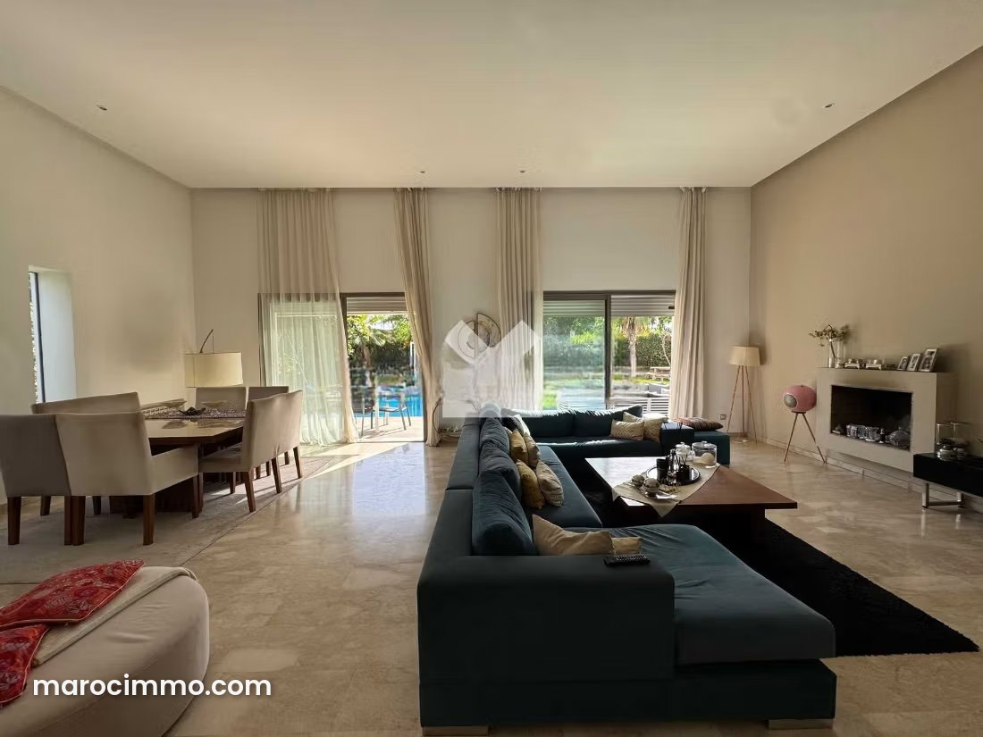 Villa for sale in Nouaceur with garden and garage — Nouaceur