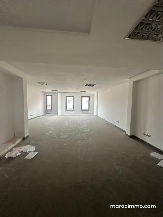 À Vendre: Plateau Bureau – Boulevard Mohammed V — 5