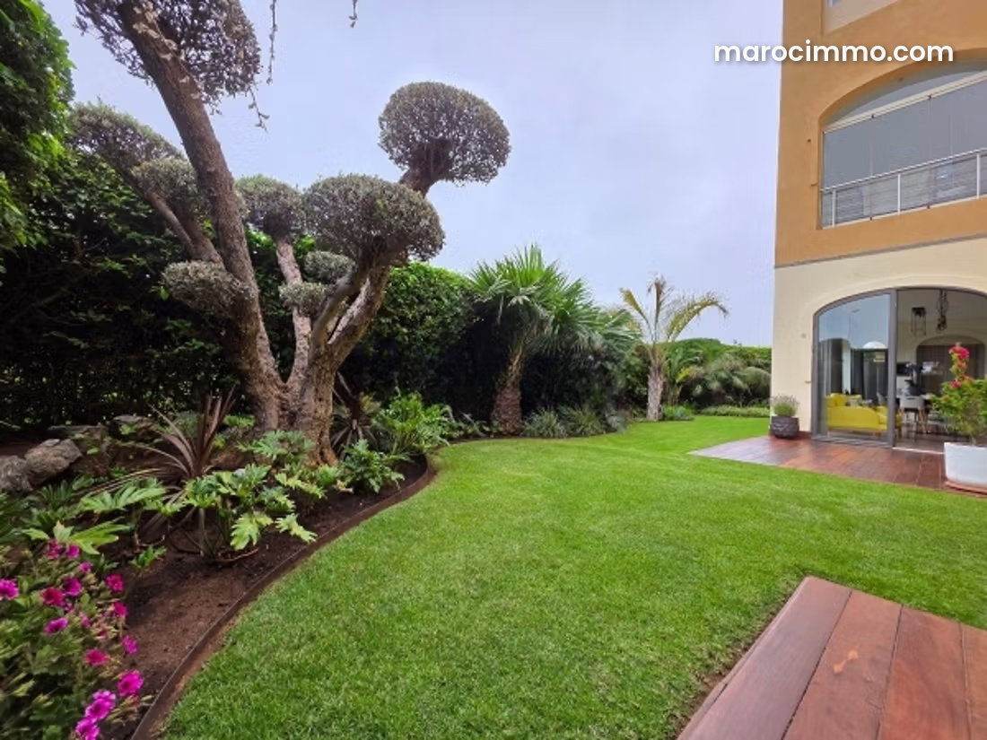 4-Bedroom Apartment with Garden and Pool, Aïn Diab, Casablanca — Casablanca