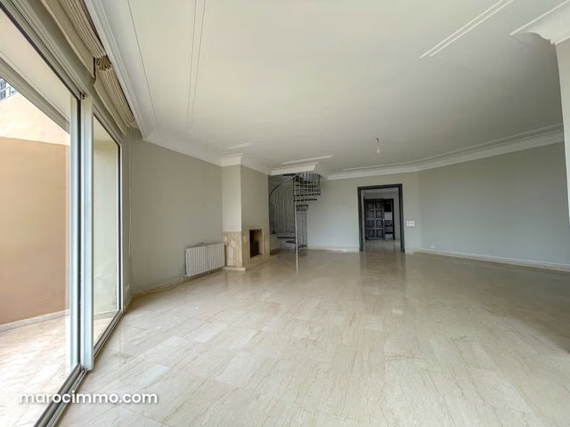Beautiful Apartment for Rent in Ain Diab. 4 Comfortable Bedrooms. Nice Terrace and Garden — 5