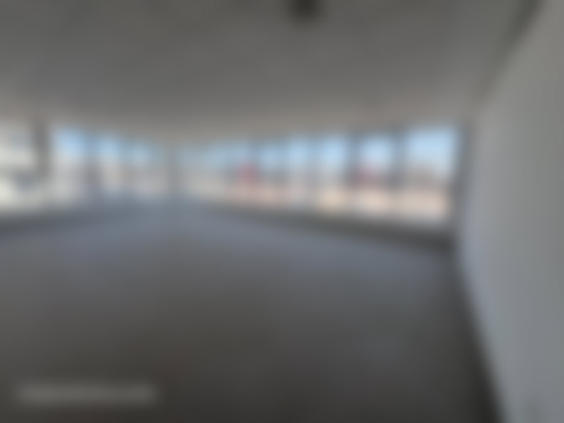 Bureau 82 m² Hay Hassani, Casablanca, standing et visibilité