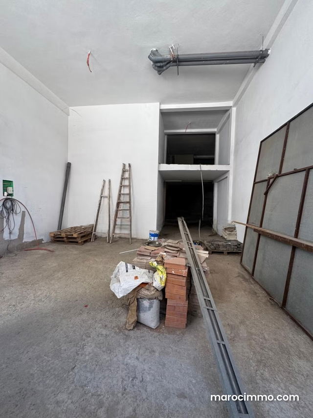 Local commercial Prime 159 M² Hay Hassani — Casablanca