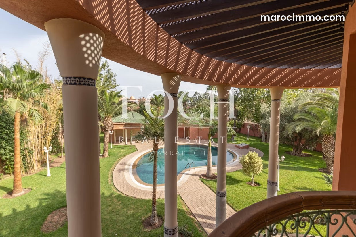 Villa 900 m² avec piscine et jardin, Agdal, Marrakech — Marrakech