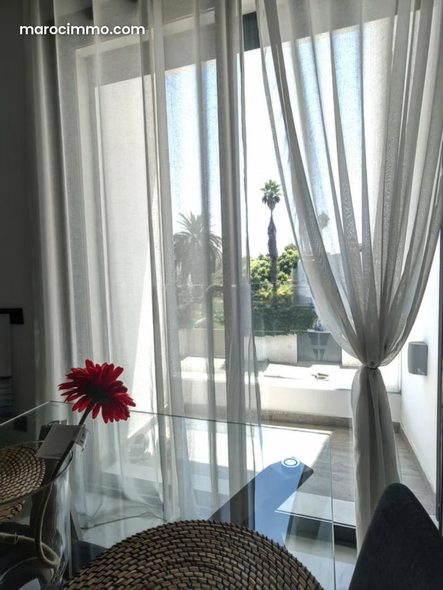 Location studio meublé moderne avec terrasse Oasis, Casablanca — 3