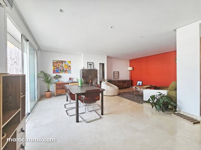 Location appartement 3chambres meublé moderne avec grande terrasse à Racine — 4