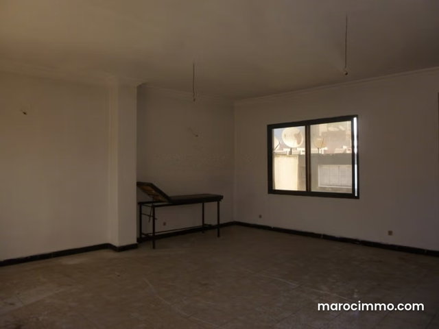 Plateau de bureau à louer à MAARIF — 2