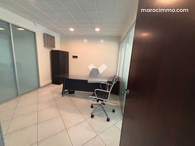Bureau à Louer de 136.0 m² à Casablanca, Triangle D'Or — 3