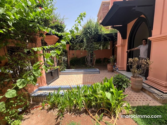 Villa de luxe à vendre à Route de Fez. 4 chambres. Bien meublé — 2