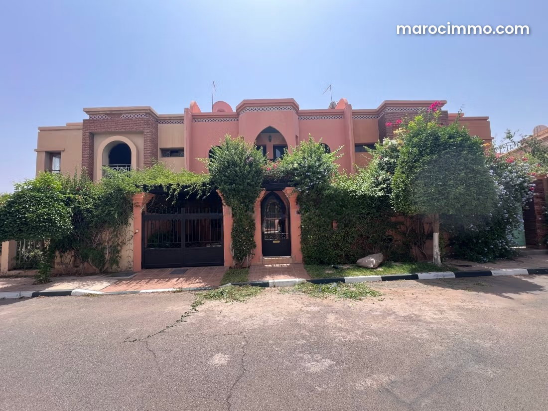 فيلا مفروشة فاخرة مع مسبح على طريق فاس بمراكش — مراكش
