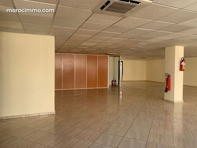 Plateau de bureau à louer à BD D'ANFA — 3