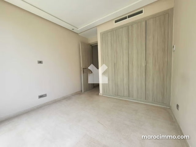 Appartement à Vendre de 64.0 m² à Casablanca, Sindibad — 2