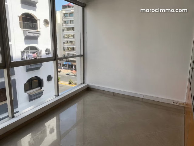 Bureau à louer — 3