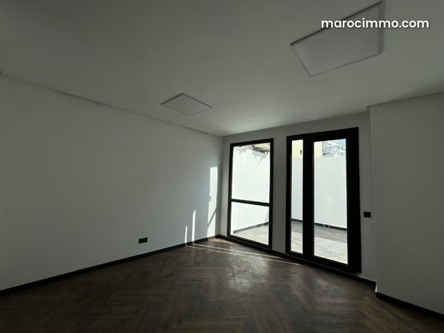 Plateau de bureau à louer à PALMIER — 3