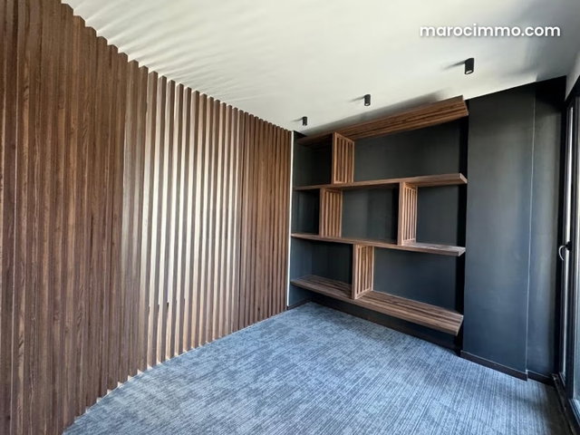 Plateau de bureau à louer à PALMIER — 4