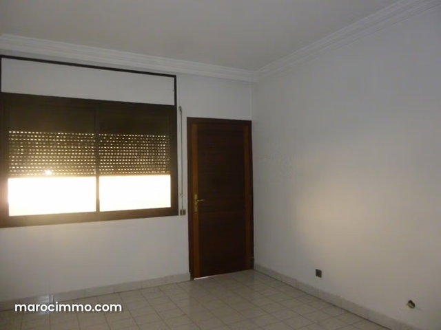 Bureau en Location sur Bd MASSIRA KHADRA — 4