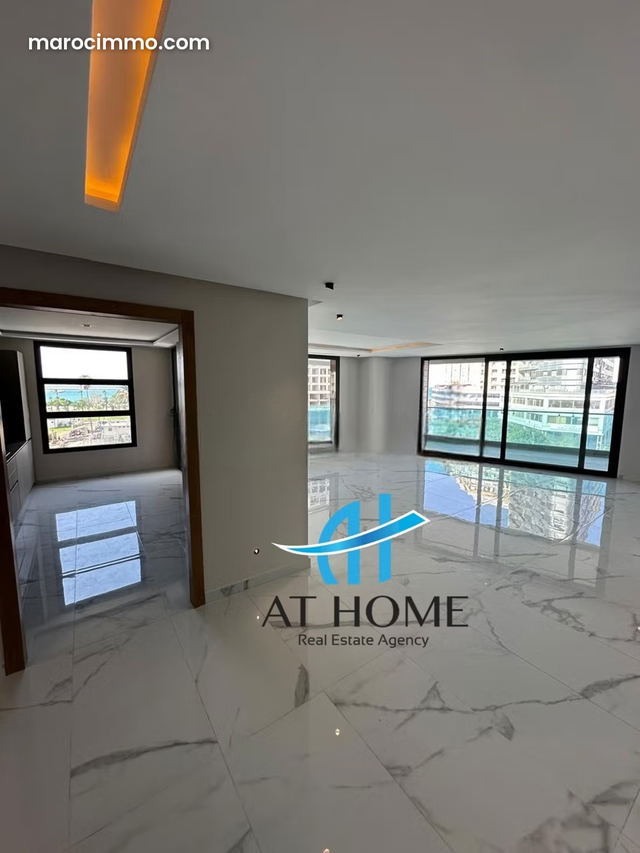 Appartement luxueux en location — Tanger