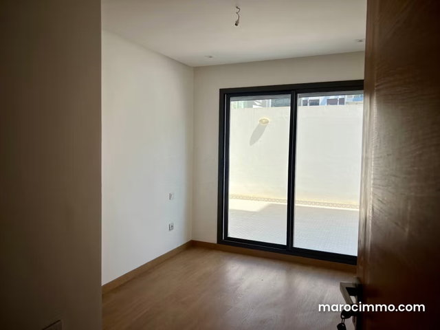 Appartements spacieux avec terrasse et garage — 4