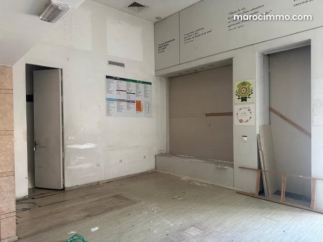 Local Commercial à louer Bd ZERKTOUNI — 4