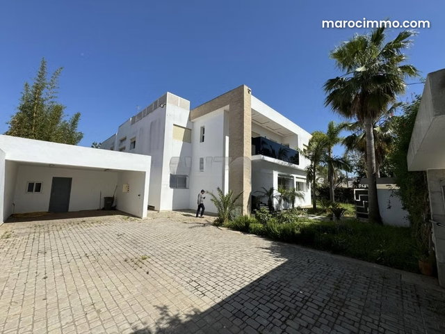 Villa de luxe à louer vide pour longue durée — 3