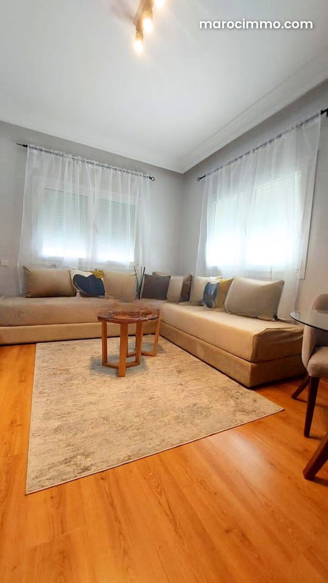 Lumineux 2 chambres – balcon — 2