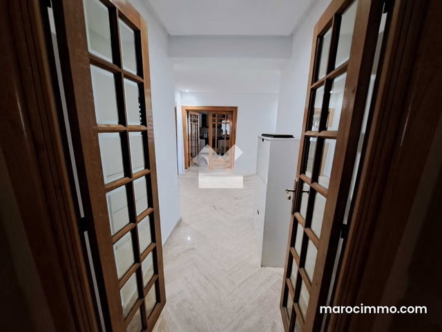 Appartement à Louer de 202.0 m² à Casablanca, Palmier Maarif — 4