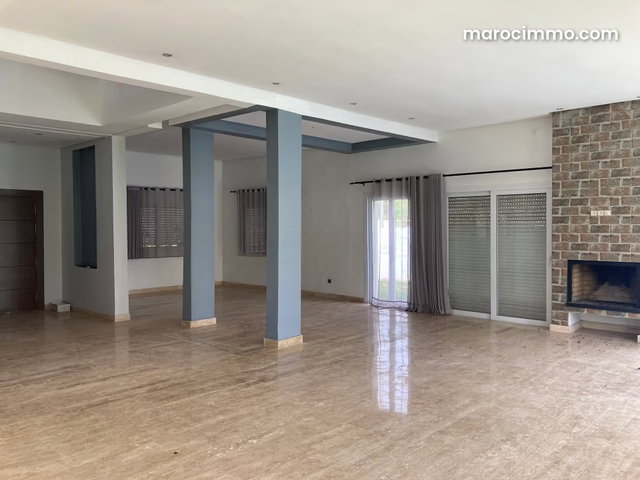 Luxurious House for Sale in Bouskoura, 4 Comfortable Bedrooms. Beautiful Terrace and Garden — 3