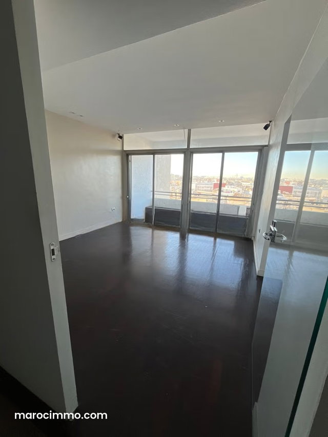 Bureau Prime 160 M² Aménagé — 2