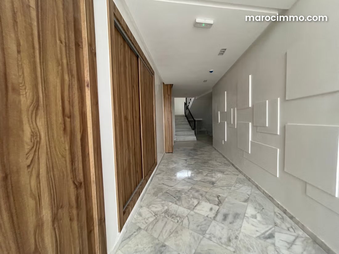 70 m² Office for Rent, Gueliz, Marrakech, High-Standard Building — Marrakesh