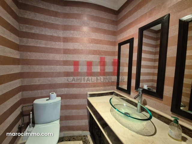 Spacious Triangle d'Or Apartment — 4