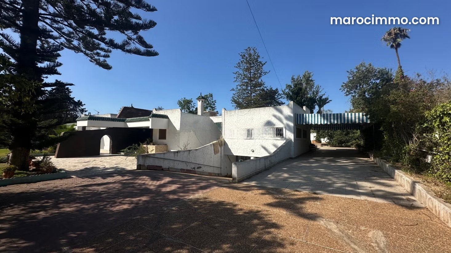 1,000 sqm villa on a 3,742 sqm plot, Souissi, Rabat for sale — Rabat