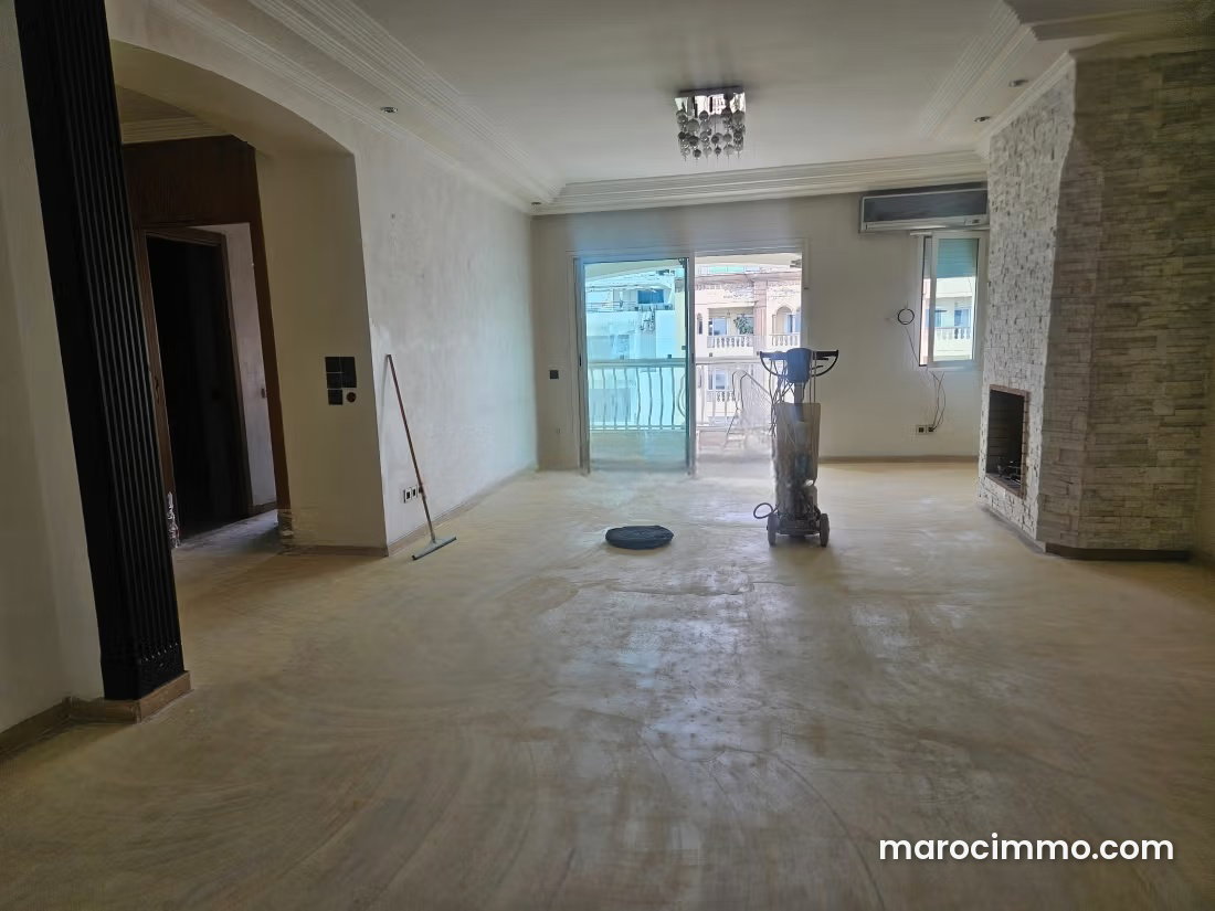 Appartement 4 pièces avec terrasse en location à Racine Casablanca — Casablanca