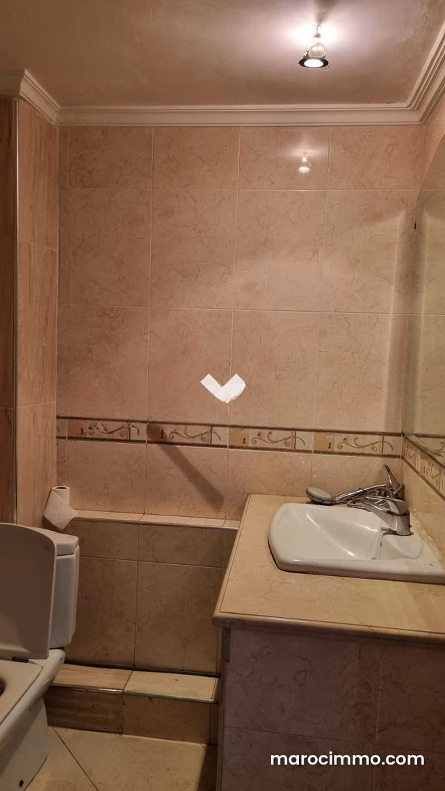 Appartement à Vendre de 143.0 m² à Casablanca, Hopitaux — 4