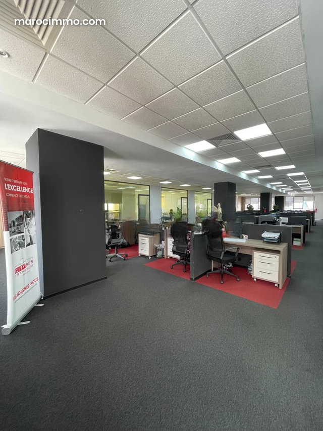 426 m² Office for Rent in Sidi Maarouf — 4