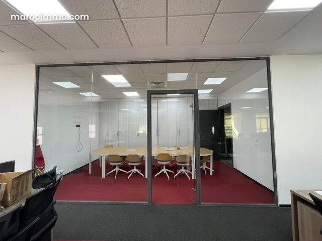426 m² Office for Rent in Sidi Maarouf — 2