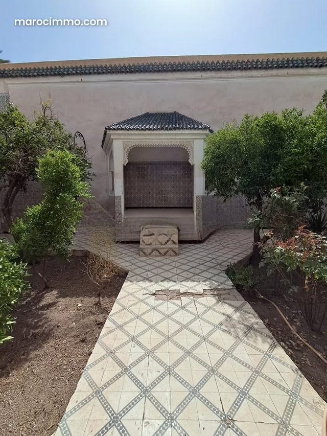 Charme et Tradition – Riad à Saisir — 3