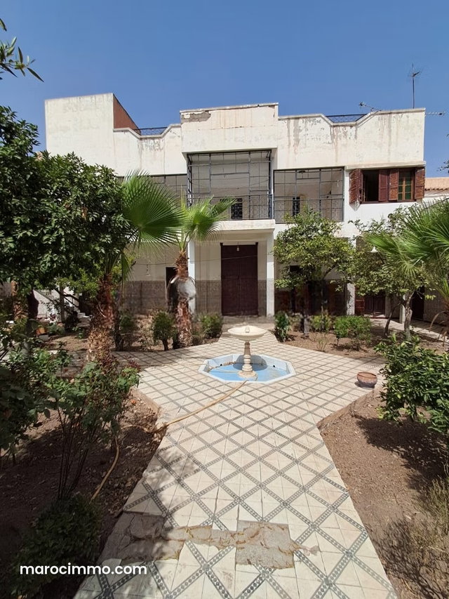 Charme et Tradition – Riad à Saisir — 4