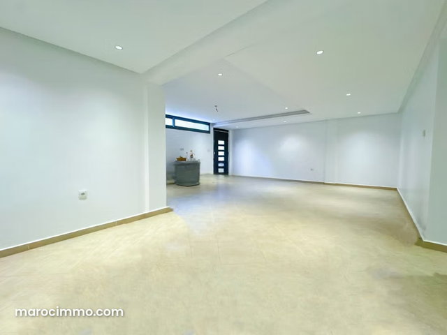 Spacieuse Villa Neuve à Vendre – Route de Casablanca — 5