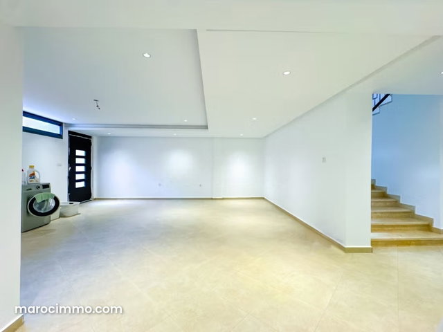 Spacieuse Villa Neuve à Vendre – Route de Casablanca — 3