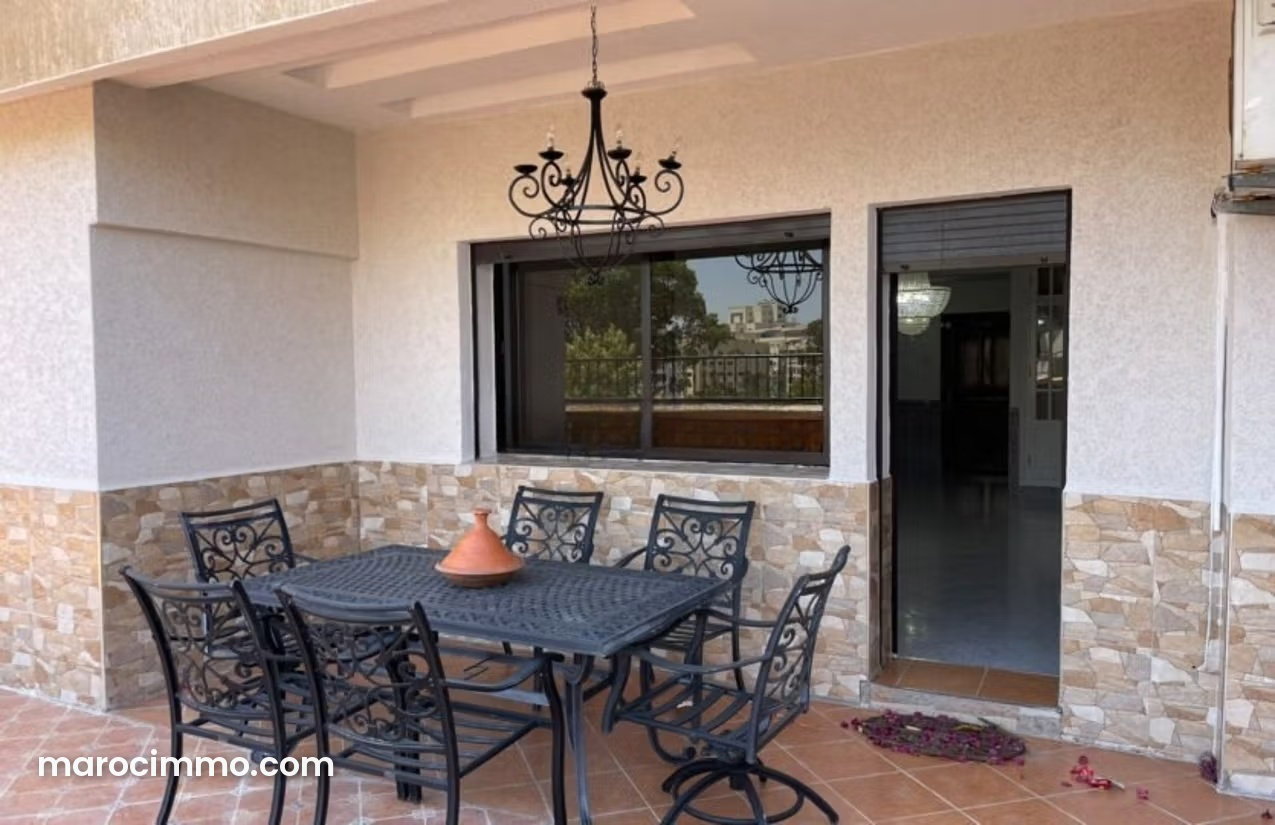 180 m² Apartment with Large Terrace in Central Tangier — Tangier